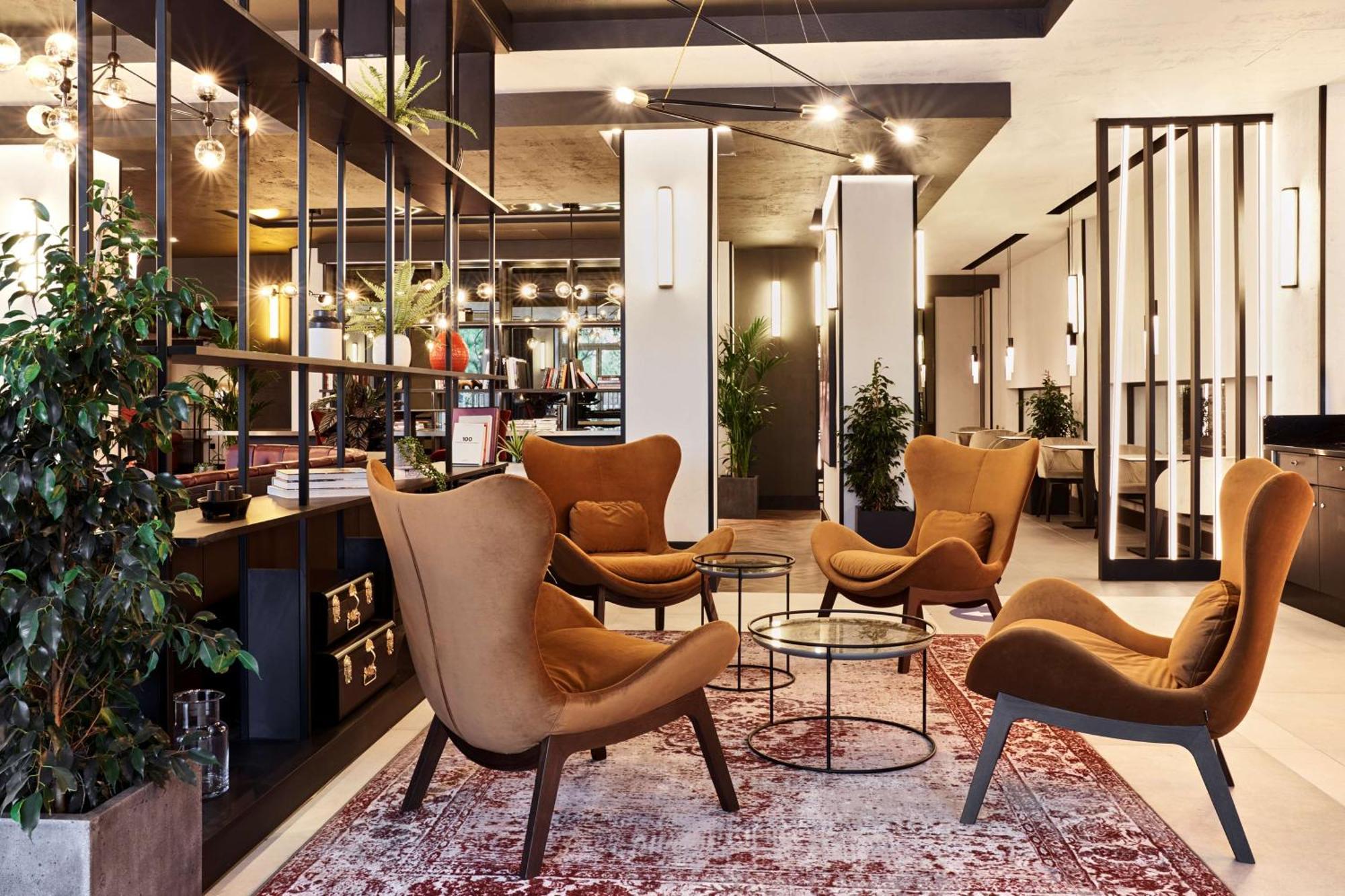 Radisson Red London Heathrow Hotel Harmondsworth Ngoại thất bức ảnh Interior of the hotel